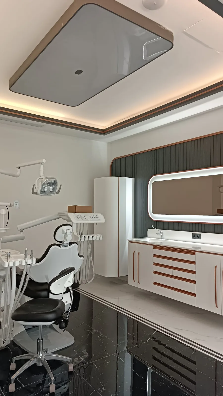 Apollon Luxury Dental clinic